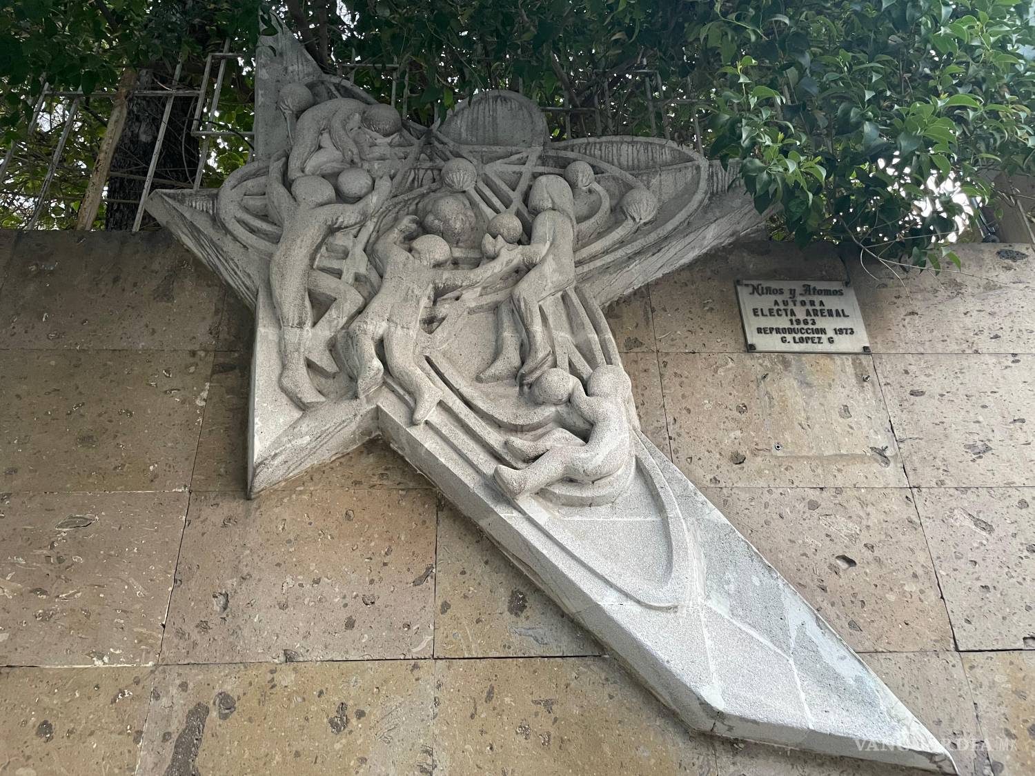 $!Niños y Átomos. Electa Arenal. 1963. Categoría: Educación. Margarita Maza de Juárez.