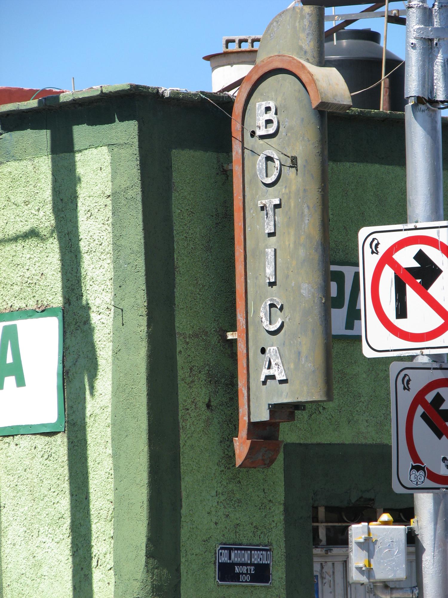 $!Anuncio de la botica del Dr. Antonio Méndez Fuentes, que en un tiempo estuvo en Abasolo y Juárez.