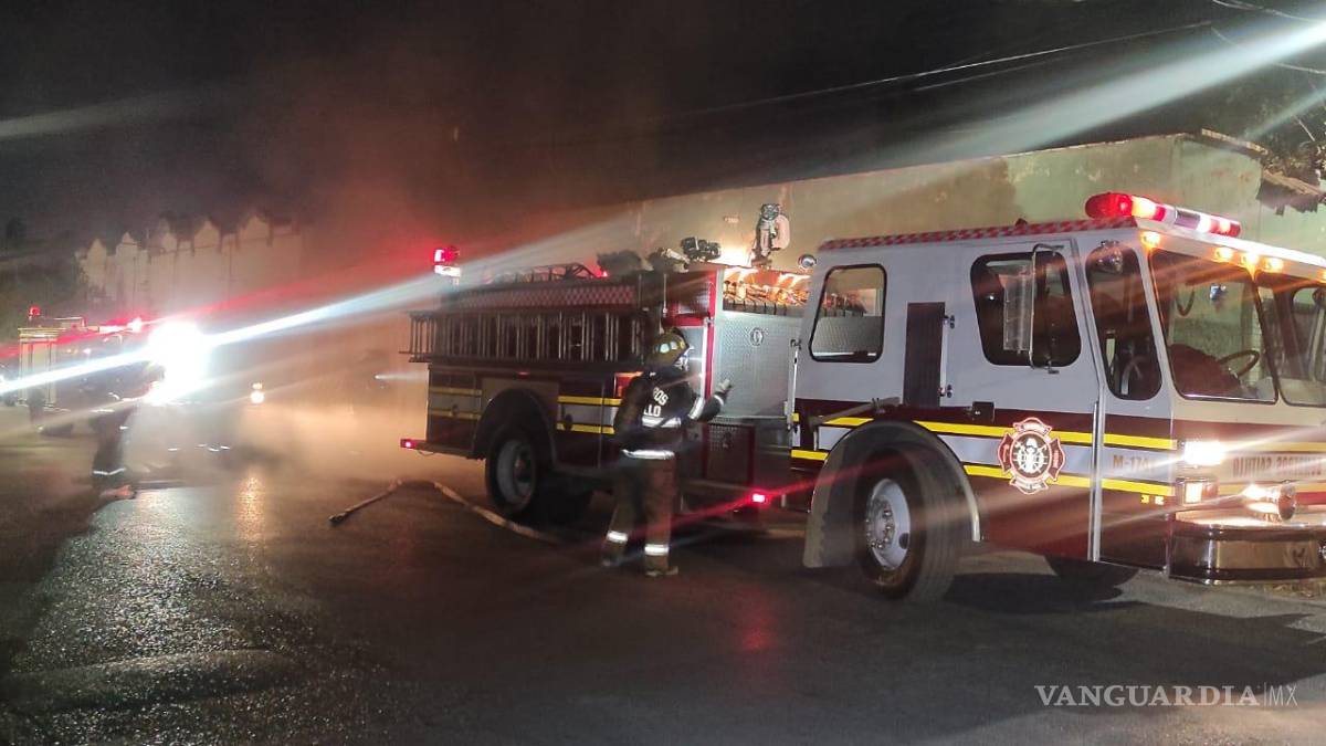 Incendio consume vivienda de adulto mayor en el Centro de Saltillo