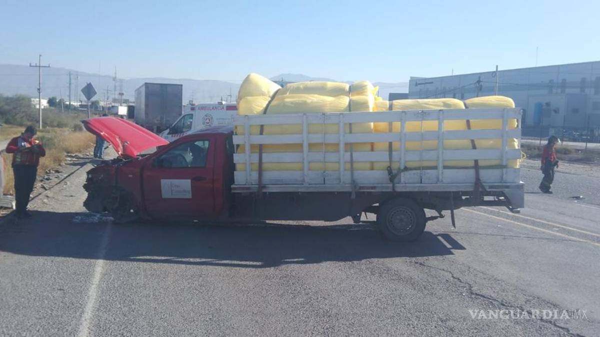 Provoca aparatoso accidente en Ramos Arizpe al dar vuelta en ‘U’