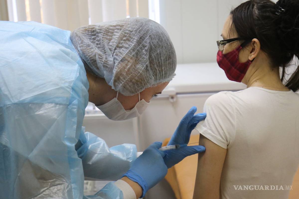 Reservan 5 años información sobre contratos para compra de vacunas contra COVID