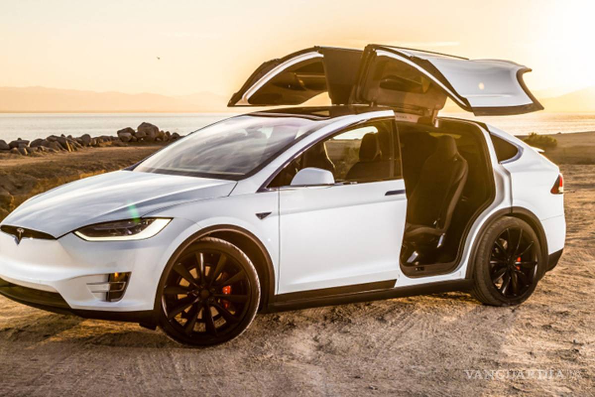Tesla Model X, un coche que no puede volcar