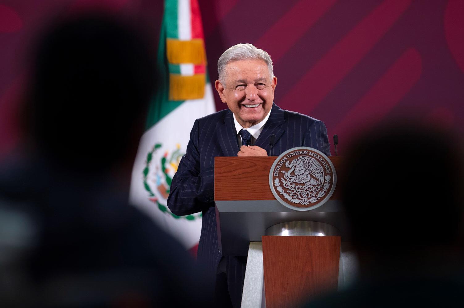 $!En rueda de prensa el pasado 12 de abril, el presidente Andrés Manuel López Obrador recomendó utilizar el dinero en una campaña de combate a las drogas.