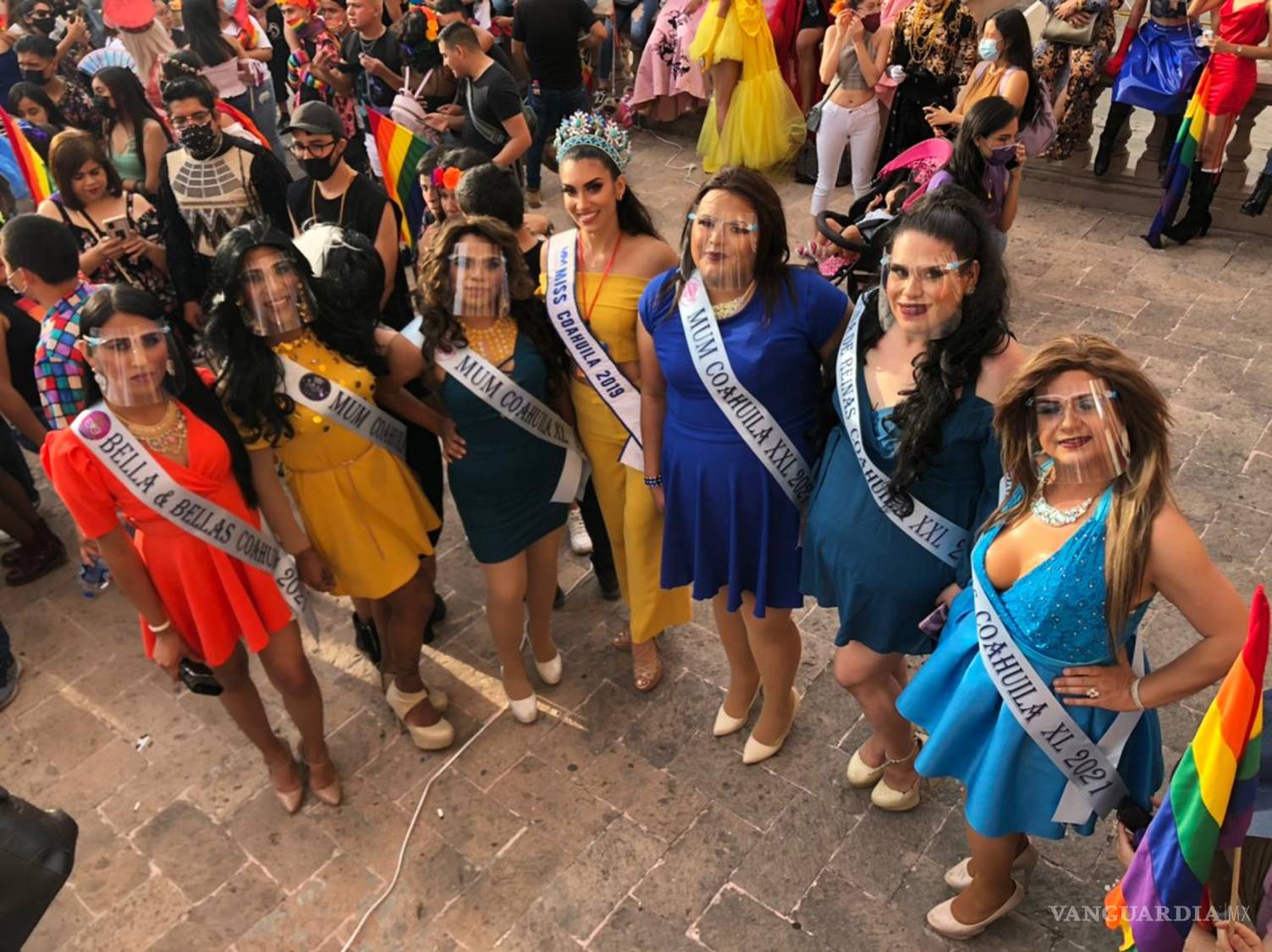 $!Los colores del arcoíris vuelven a pintar a Saltillo con marcha LGBT