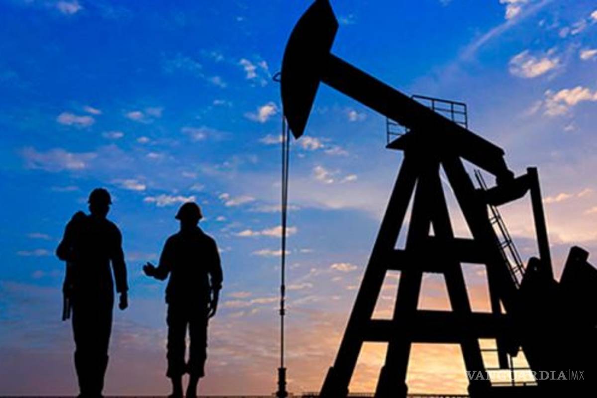 Prevén llegue barril a los 100 dólares, a México le beneficia, pero también perjudica