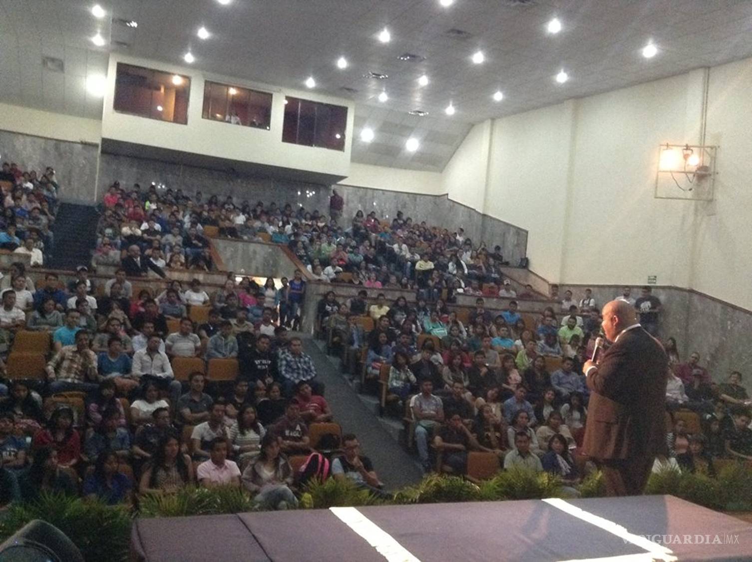 $!La banda no es como la pintan: ‘El Panda’, gestor social y mil usos más