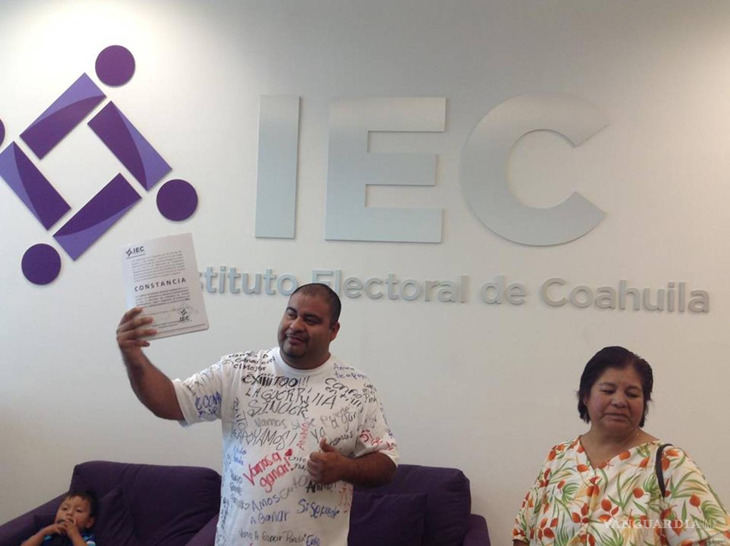 $!La banda no es como la pintan: ‘El Panda’, gestor social y mil usos más