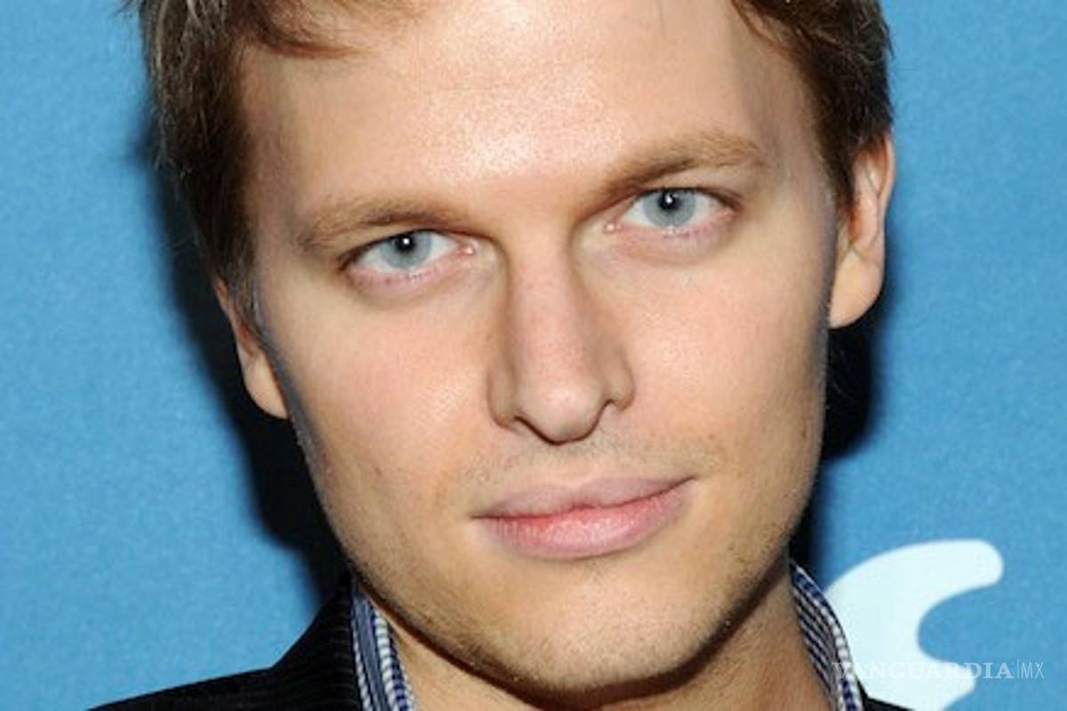 Ataca Ronan Farrow de nuevo contra Woody Allen