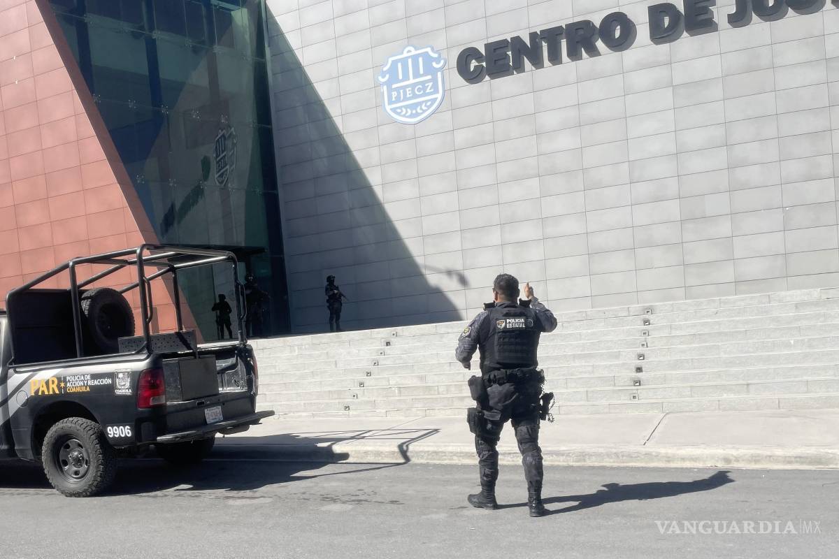 Comparecen vendedores de autos acusados de extorsionar a comerciante en Saltillo