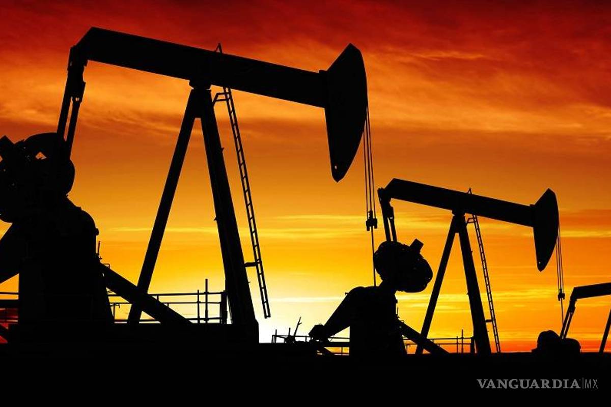 México rechaza bajar producción de petróleo en sentido contrario a las potencias