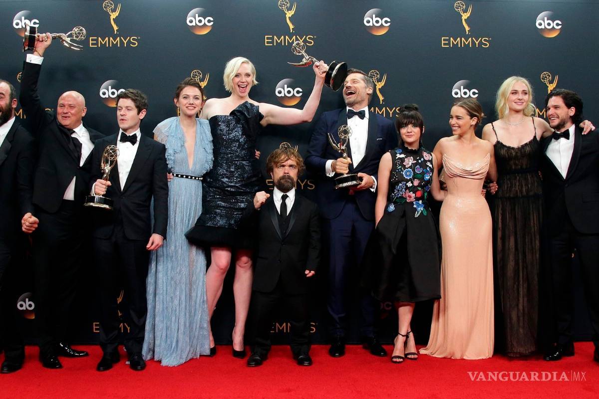 ‘Todos los hombres deben morir’: la historia oficial de "Juegos de Tronos"