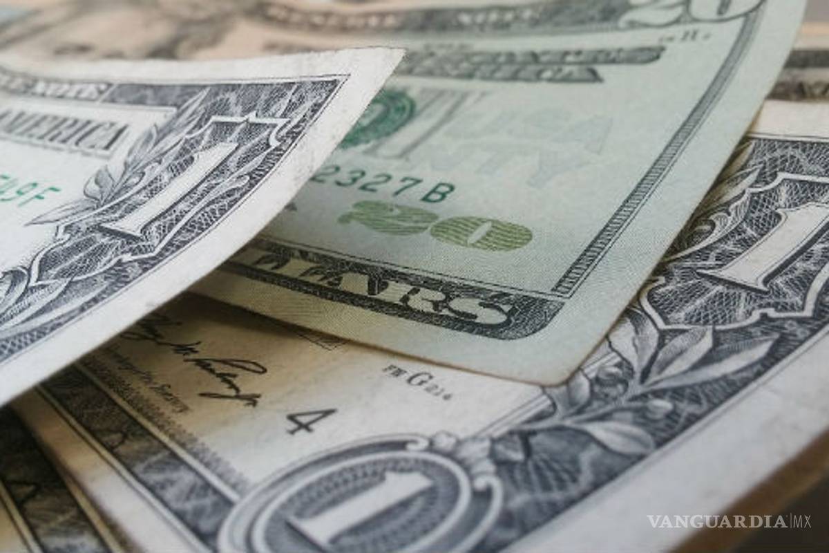 Precio del dólar rompe máximo histórico en México tras el efecto Trump