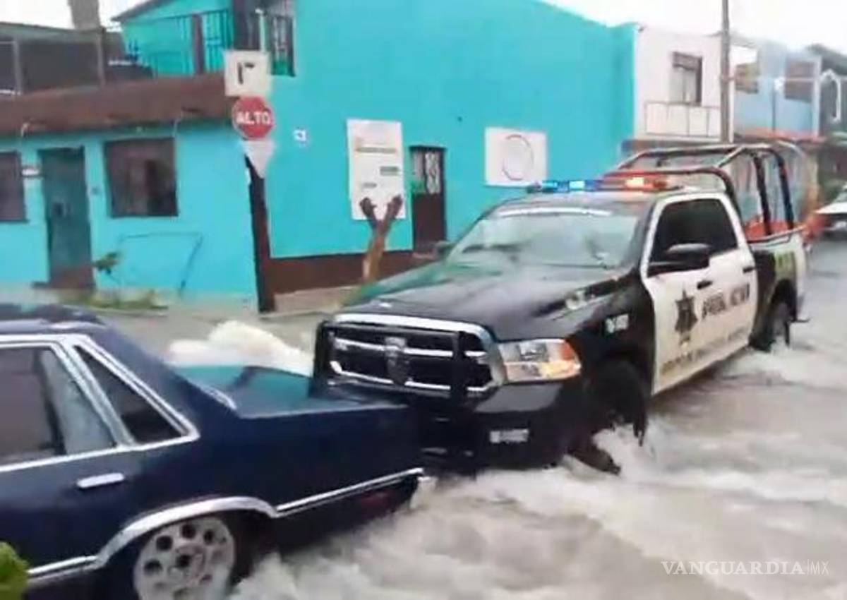 $!Se pide evitar cruzar zonas inundadas y mantenerse atentos a los avisos oficiales.
