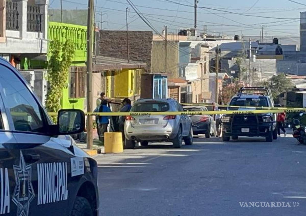 $!Elementos de la Policía Municipal acordonaron el área mientras se realizaban las diligencias.