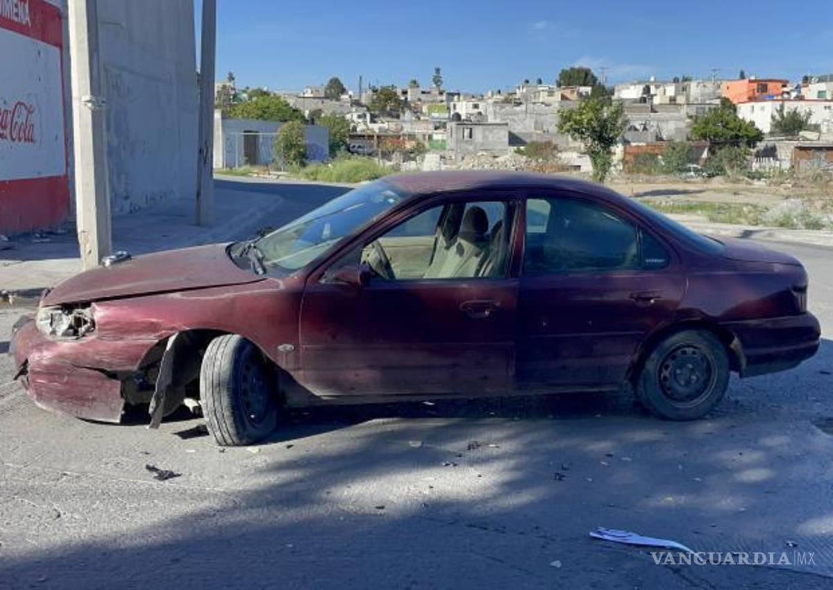 $!Oficiales de la Policía Municipal tomaron conocimiento del accidente.