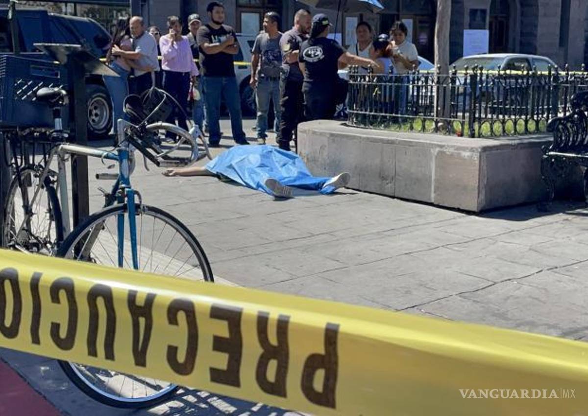 $!Claudia Elizabeth “N”, de 40 años, padecía diabetes y cáncer de mama; su muerte causó consternación entre los presentes en el lugar.