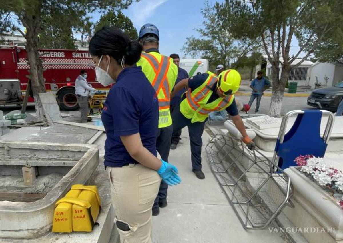 $!Los compañeros del trabajador llamaron de inmediato a los servicios de emergencia al percatarse del accidente.