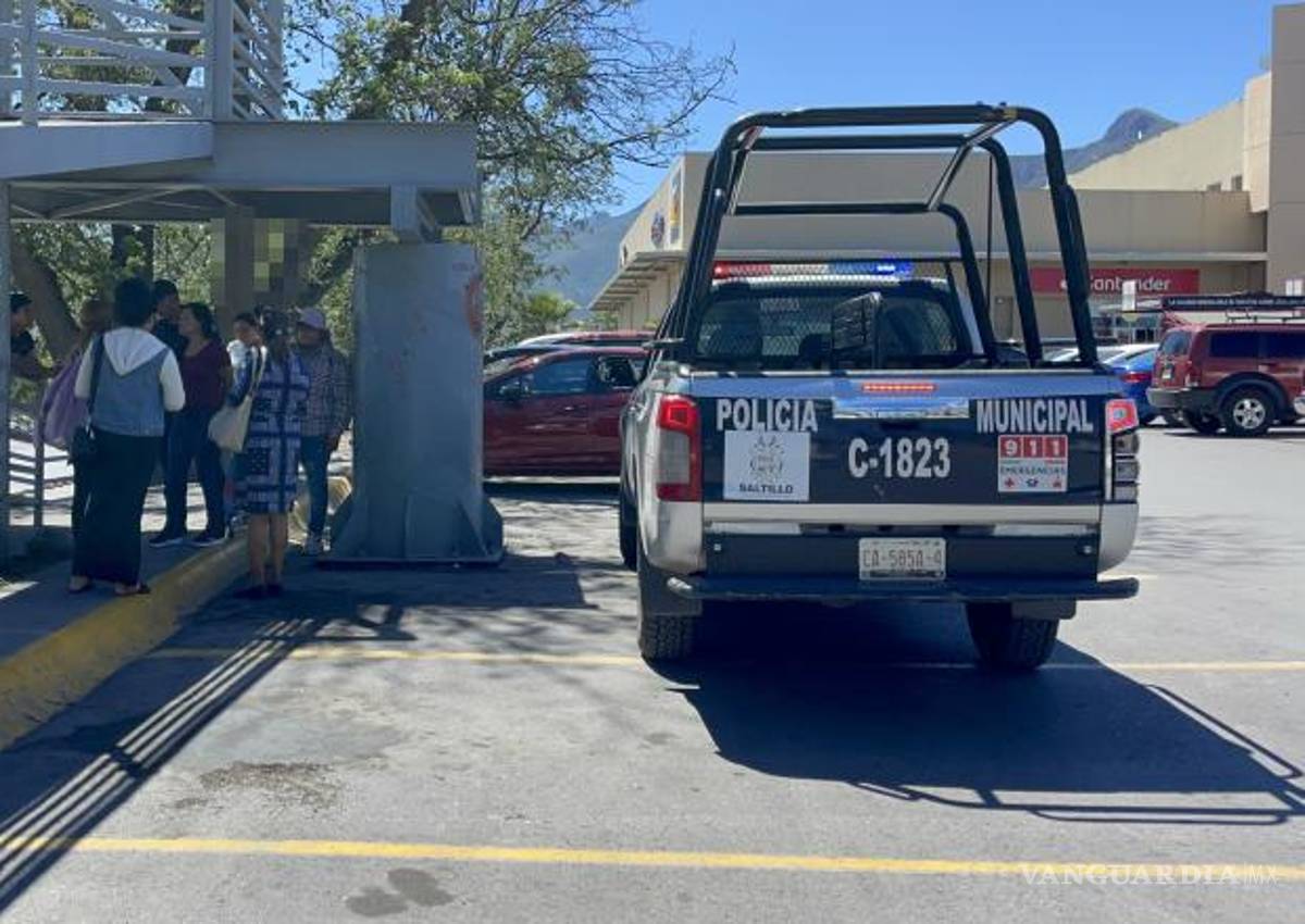 $!Elementos de la Policía Municipal intervinieron tras el reporte de intento de suicidio.