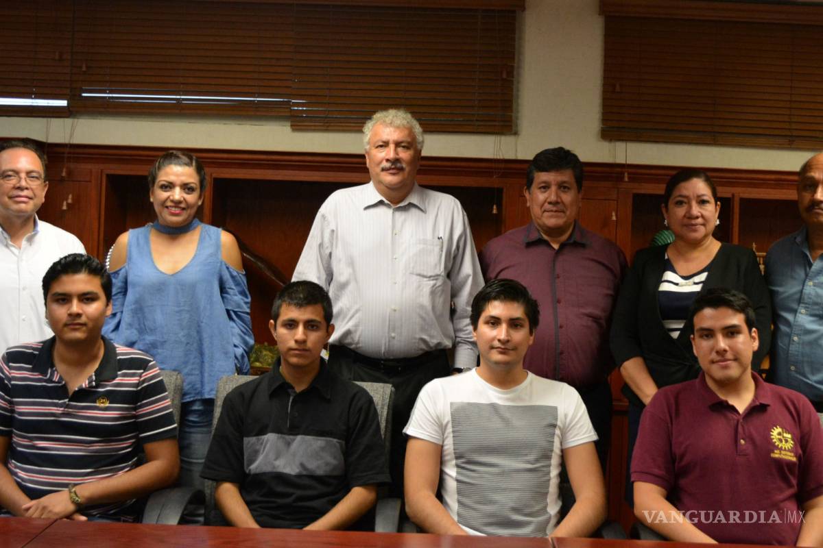 Alumnos del Tec Laguna ganan reto: irán al Hackathon Facebook