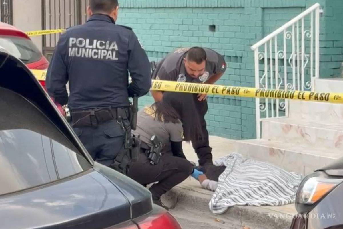 Adulto mayor fallece en calles del centro de Saltillo