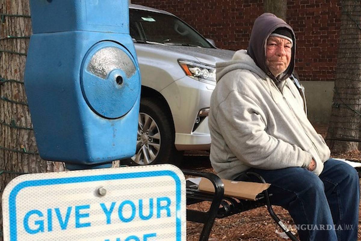 Los parquímetros para limosnas que buscan reducir la mendicidad en Estados Unidos