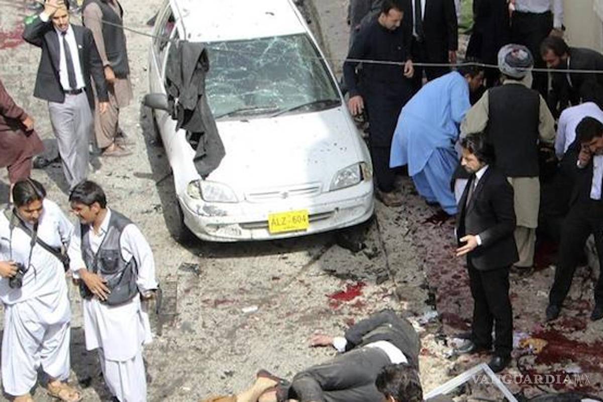 Ataque de EI en un hospital de Pakistán deja al menos 66 muertos y 200 heridos