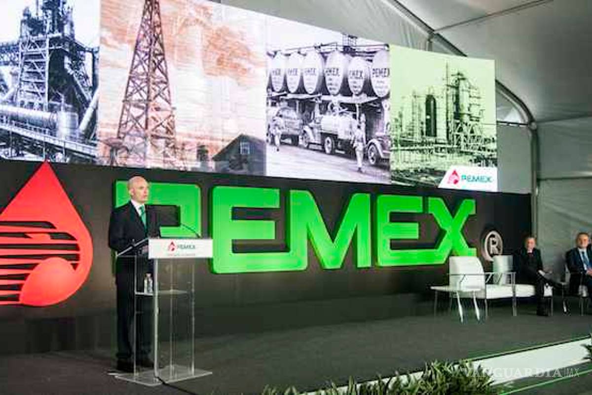 Pemex, en quiebra, da millones para juegos al sindicato de Romero Deschamps, revela Reforma