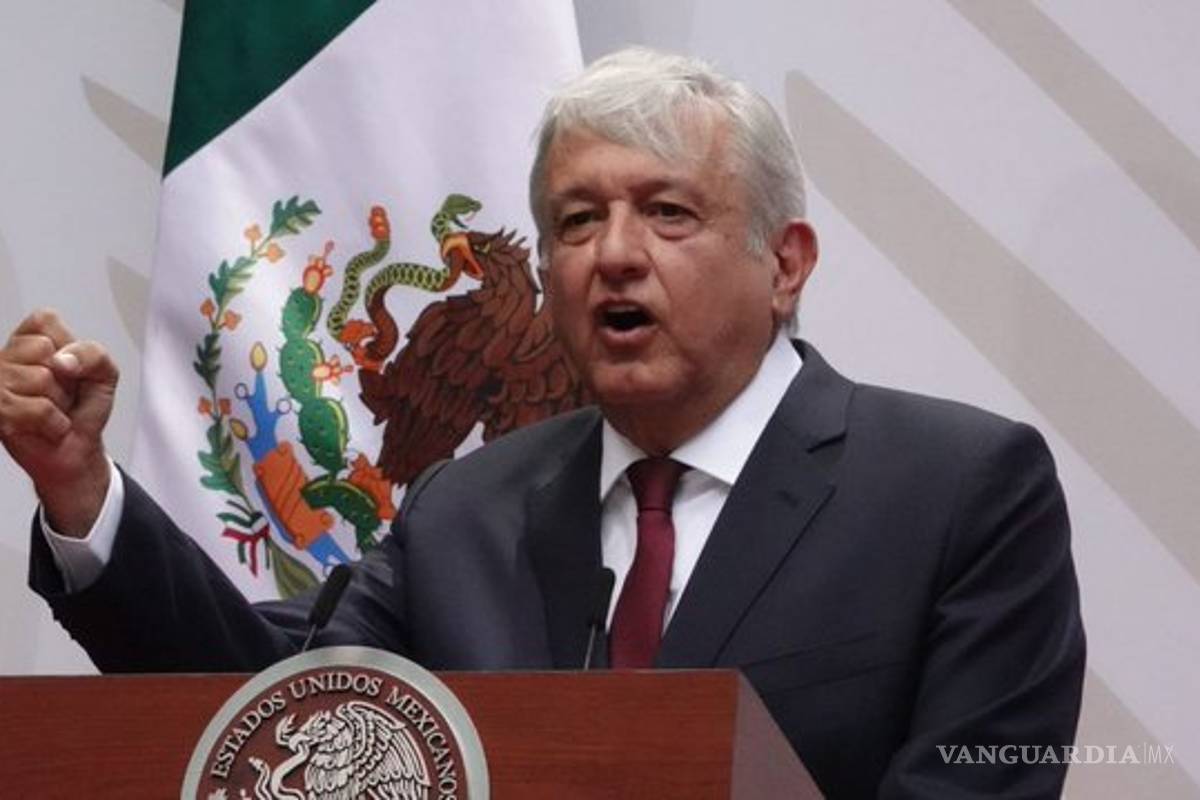 Seguirán los bajos precios de gasolina y sin nuevos impuestos: AMLO