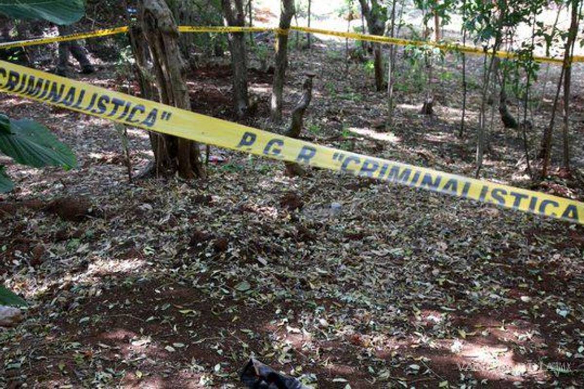 Tras detener a una pareja encuentran en Colima nueve cuerpos en ocho fosas clandestinas