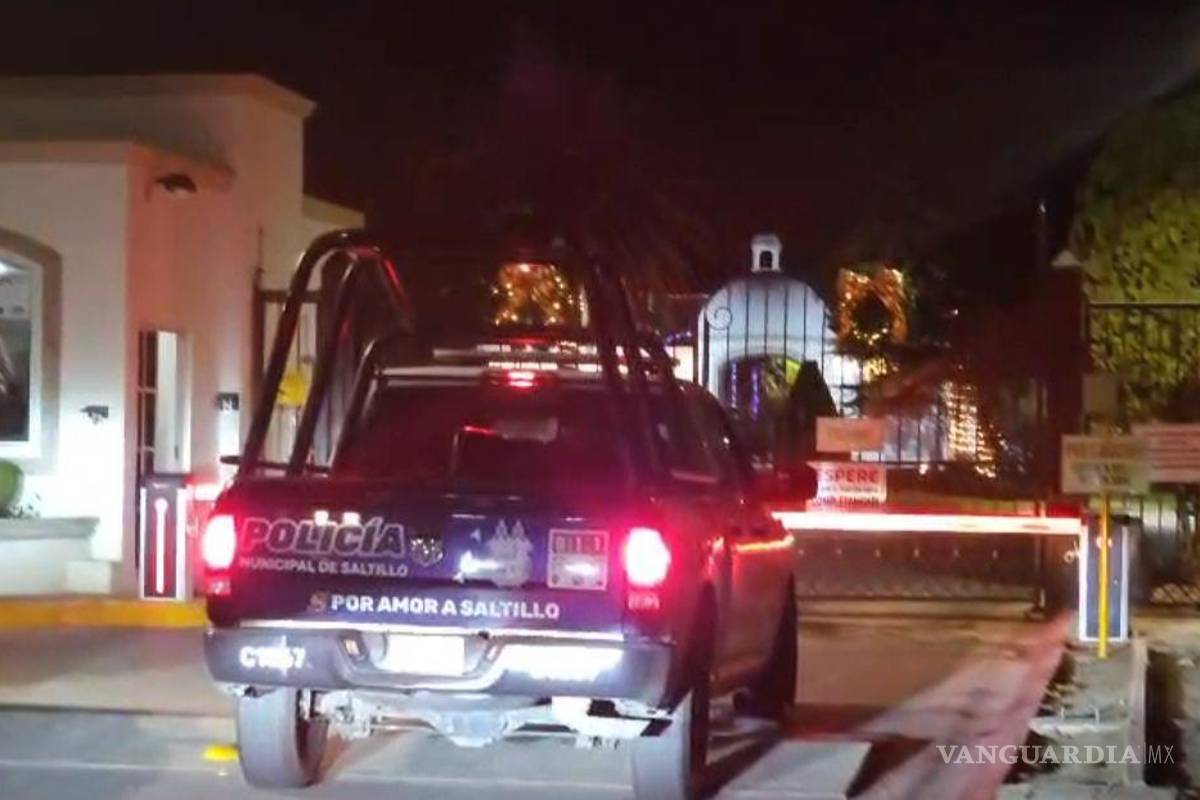 $!Imágenes de la movilización de autoridades tras el reporte de una persona lesionada con arma de fuego.