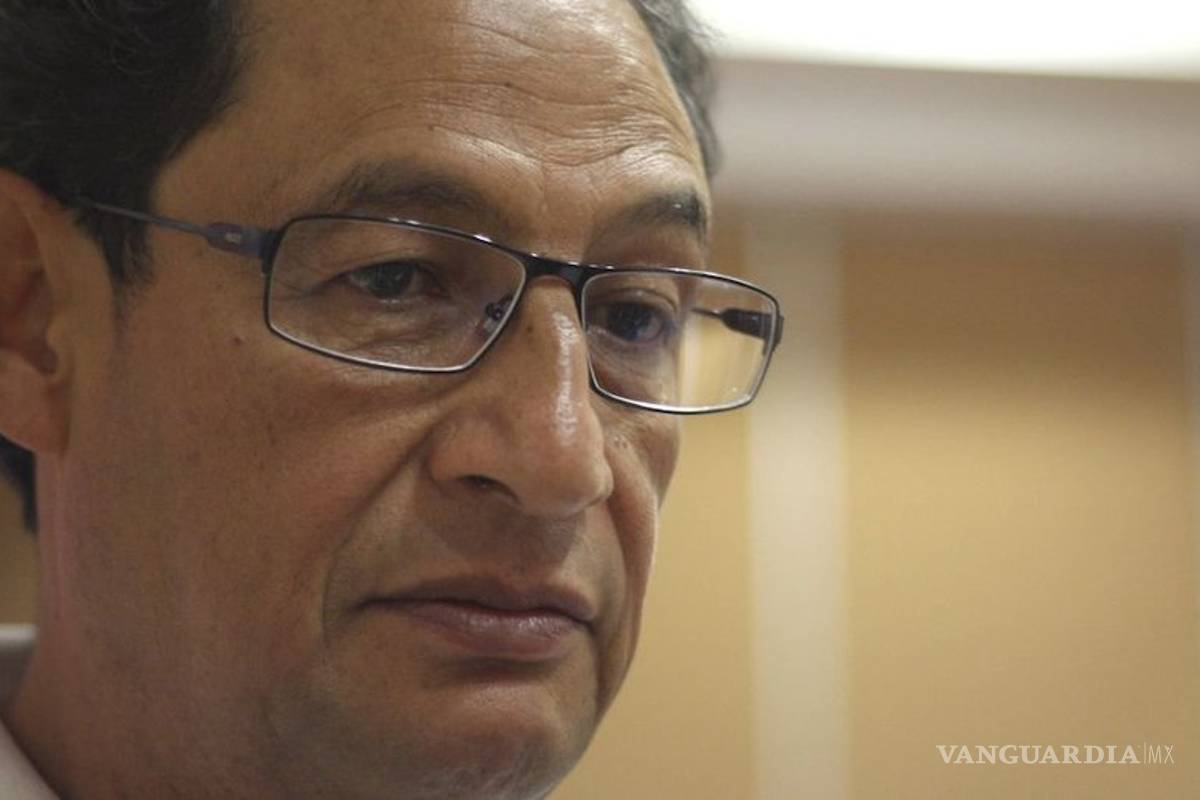 Invocando causal inexistente, magistrado de caso Sergio Aguayo alega ser “víctima” de expresiones de odio y se excusa