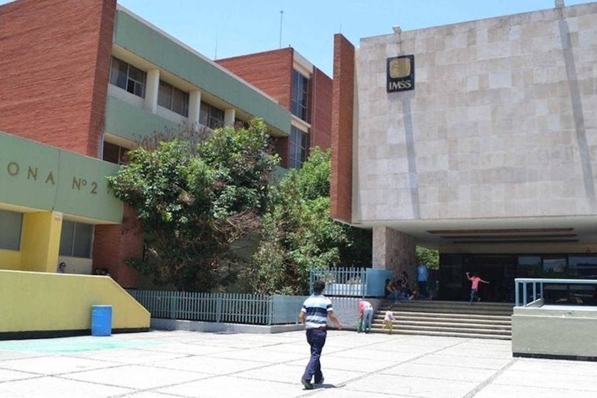 Coronavirus: Madre contagiada de COVID-19 queda grave tras dar a luz por cesárea en Saltillo