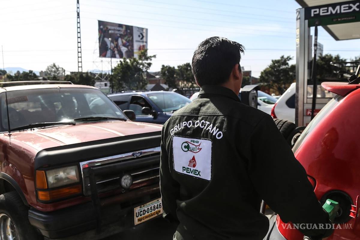 Pemex asegura que el desabasto de gasolina se debe a retrasos en la logística de distribución