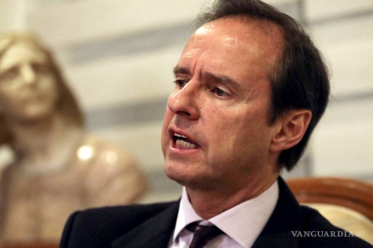 Renuncia a su cargo expresidente de Bolivia que insultó a AMLO