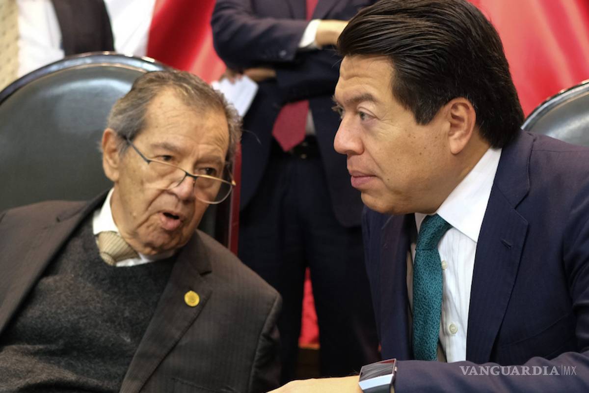 Muñoz Ledo y legisladores presentan denuncia penal contra Mario Delgado