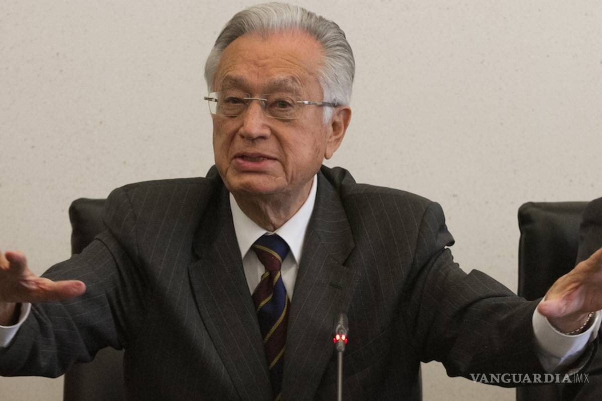 No se busca volver a la "carbonización del país", asegura Bartlett