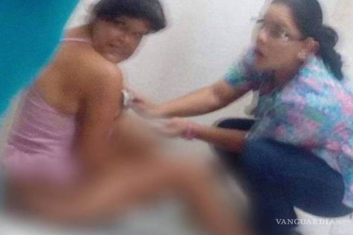 Mujer da a luz en pasillo de hospital de Nayarit; denuncian que le negaron servicio por su alcoholismo