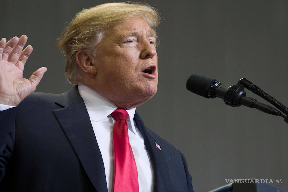 Trump amaga a General Motors con quitarle subsidios por cerrar plantas en EU… y no en México y China