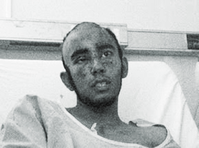 $!¡Lo entierran vivo y sale de su tumba para contarlo!