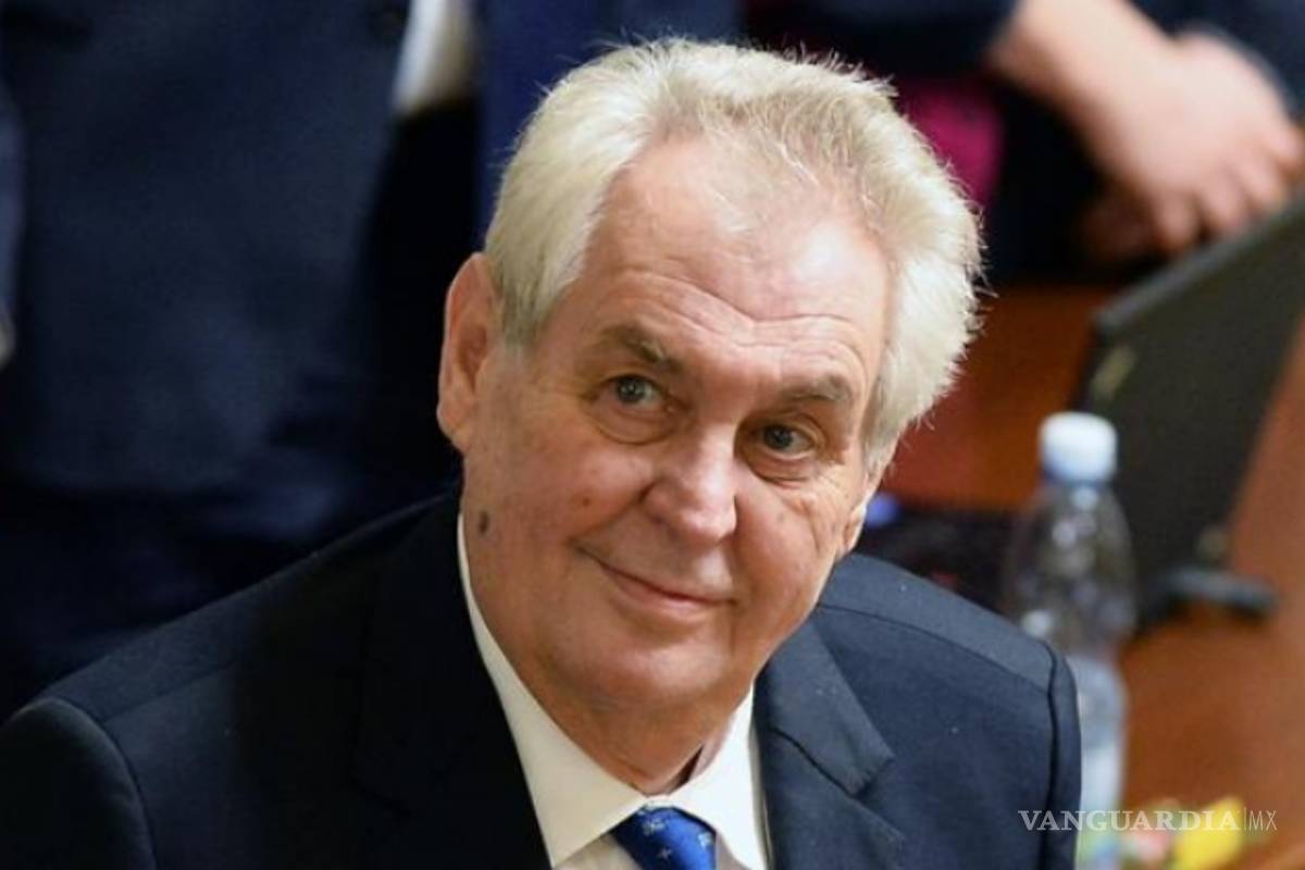 Hackers suben pornografía infantil a computadora de presidente checo