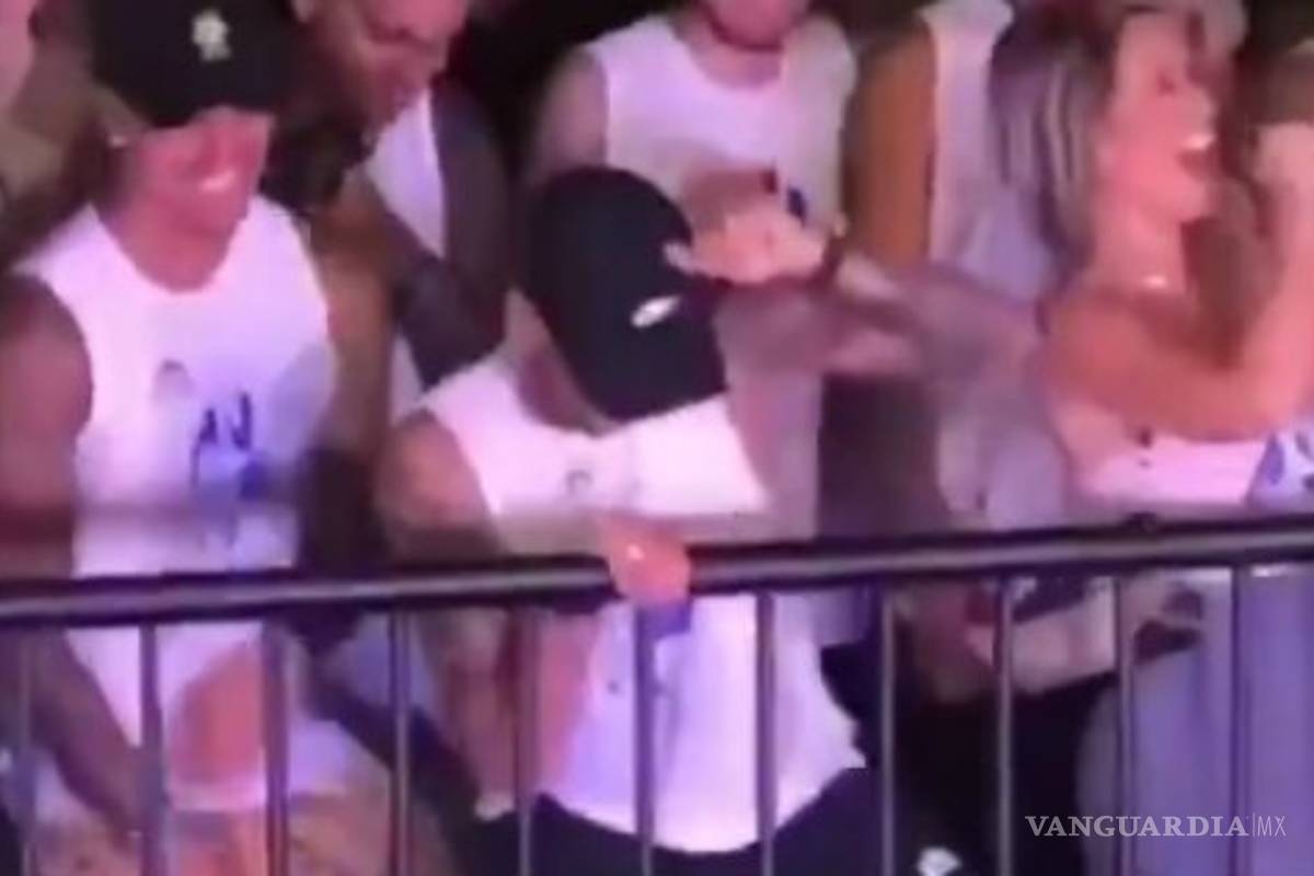 Neymar se 'cura' de su lesión bailando en el carnaval de Brasil