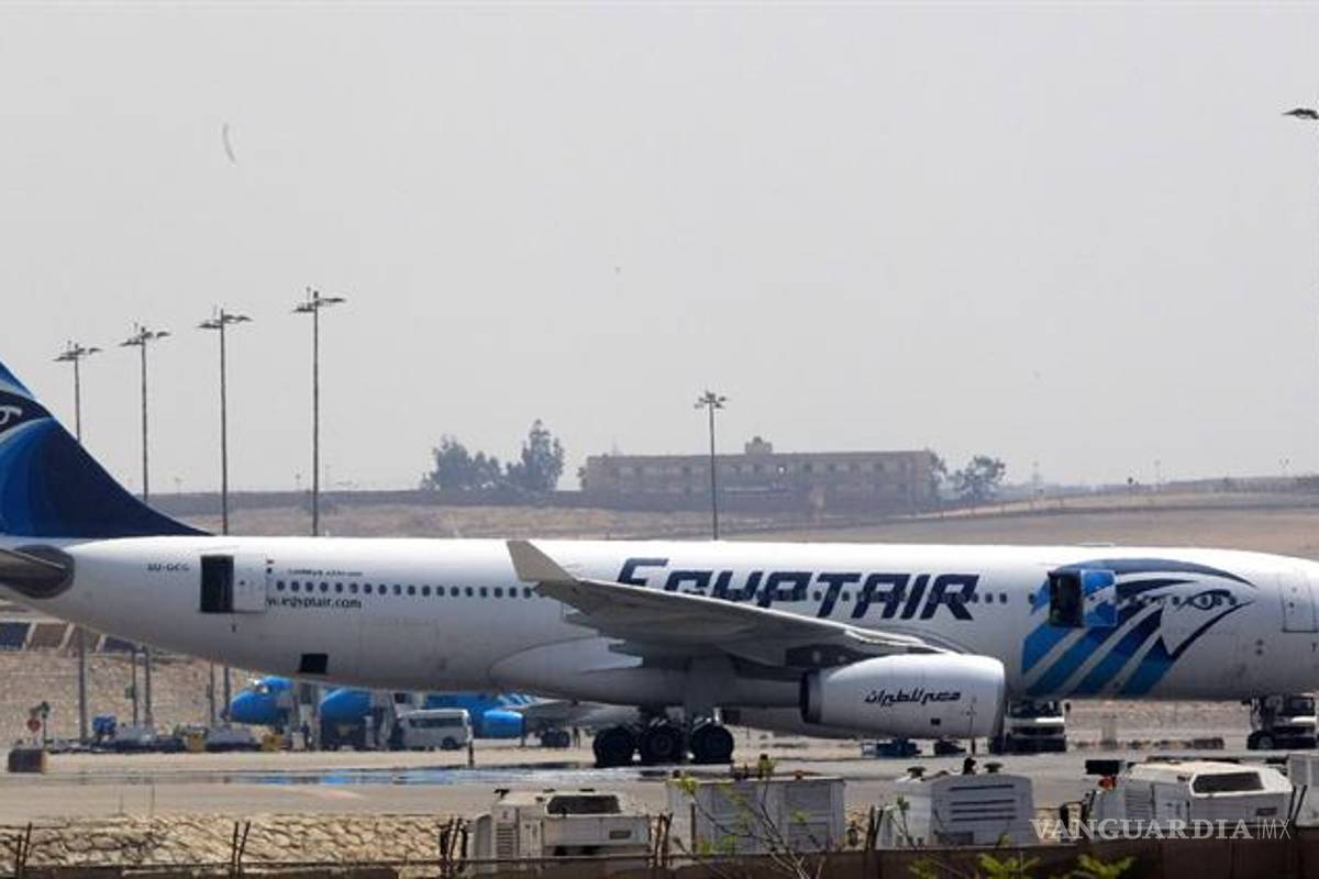 Avión de Egyptair desaparece después de entrar en territorio egipcio