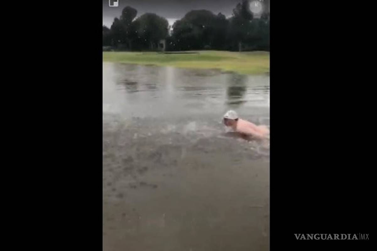 Ante megainundaciones en Torreón, ‘nadan’ en… ¡campo de golf!