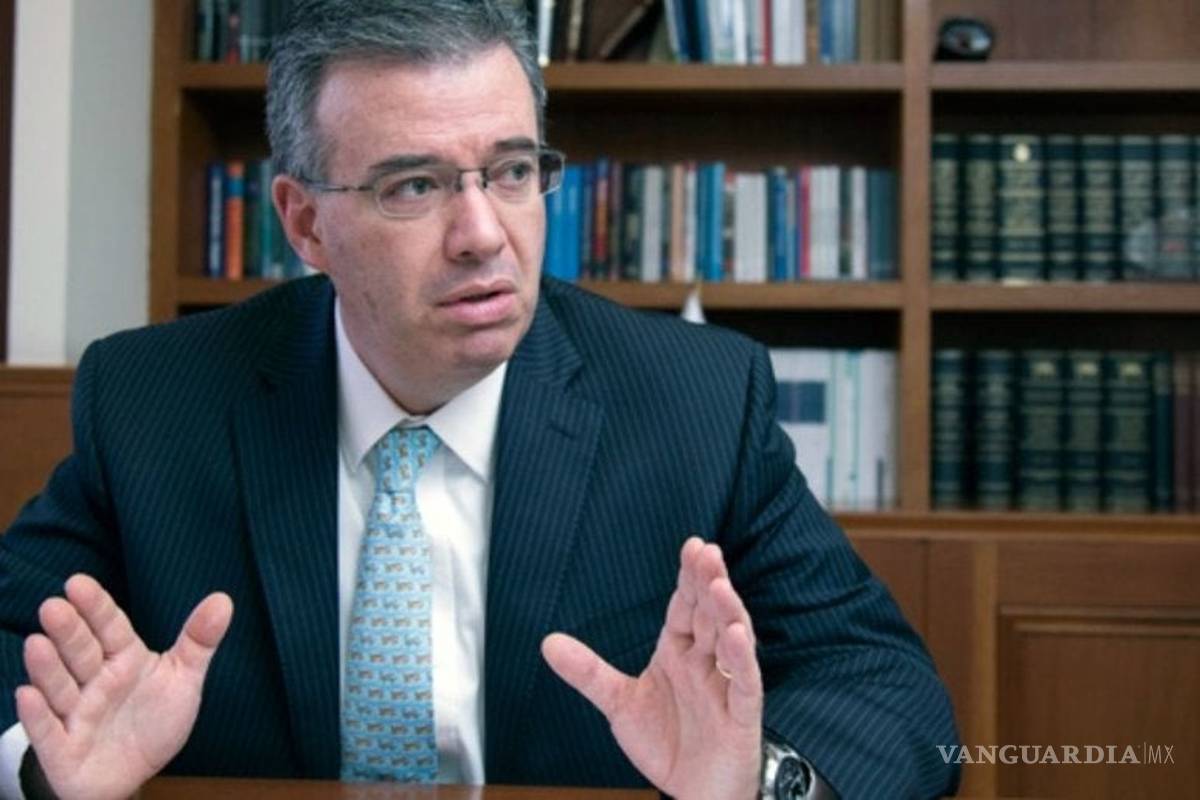 Importante fortalecer educación financiera para fomentar servicios a distancia: Banxico