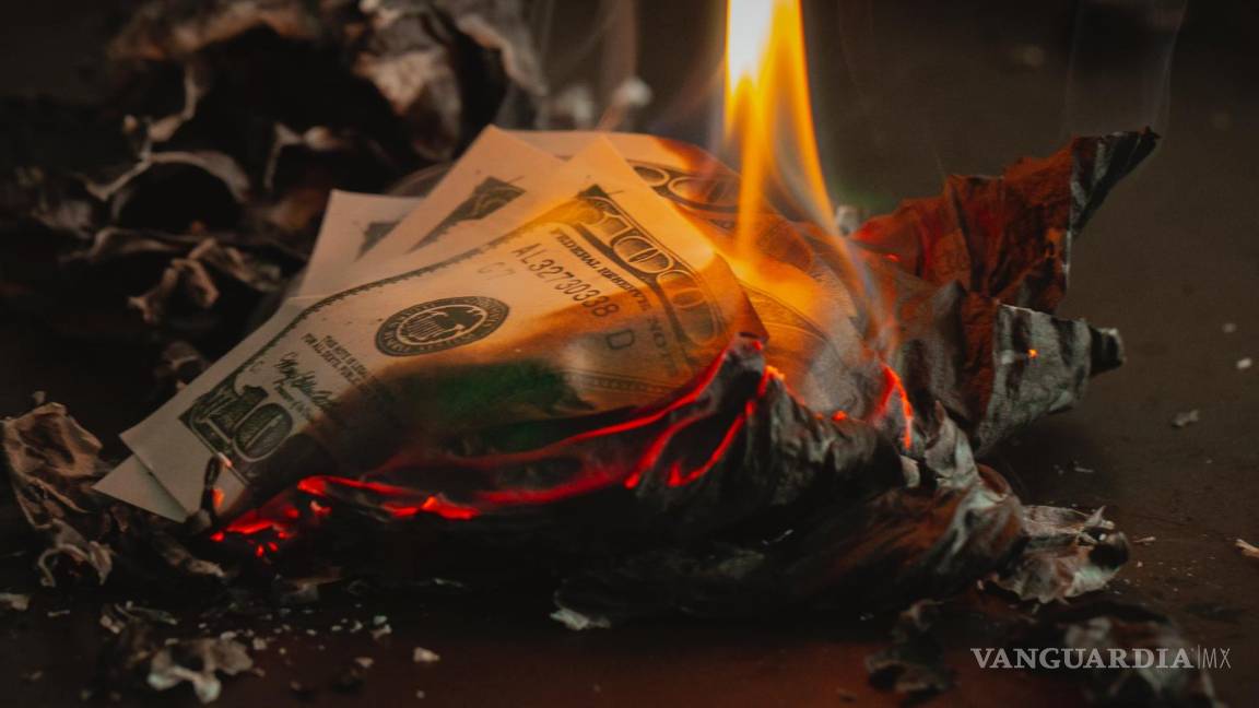 $!El trauma no se experimenta en oleadas que van y vienen. Es una afección que deteriora tu relación con el dinero.