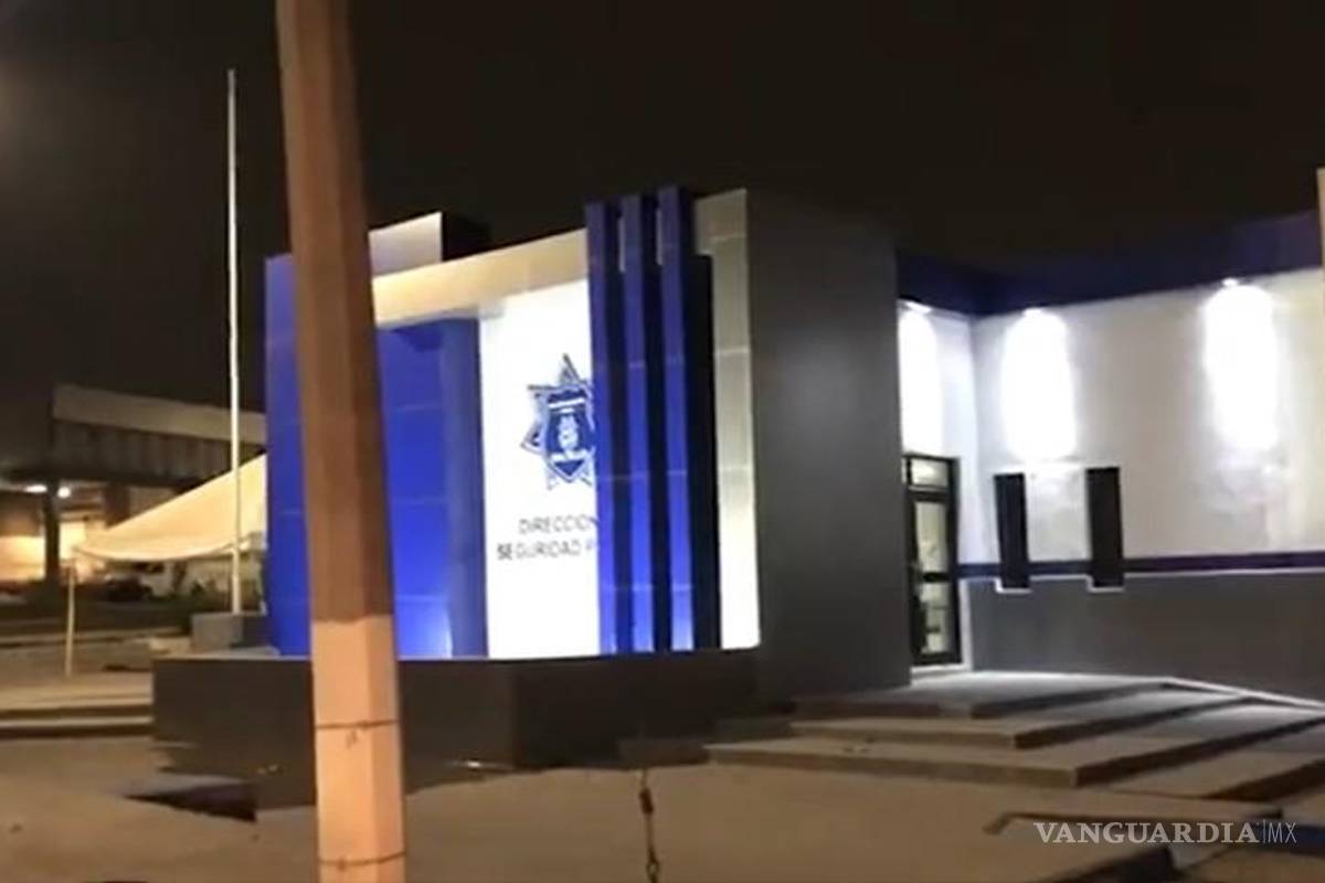 Se incrusta tijeras en el cuello en instalaciones de la Policía Municipal de Saltillo