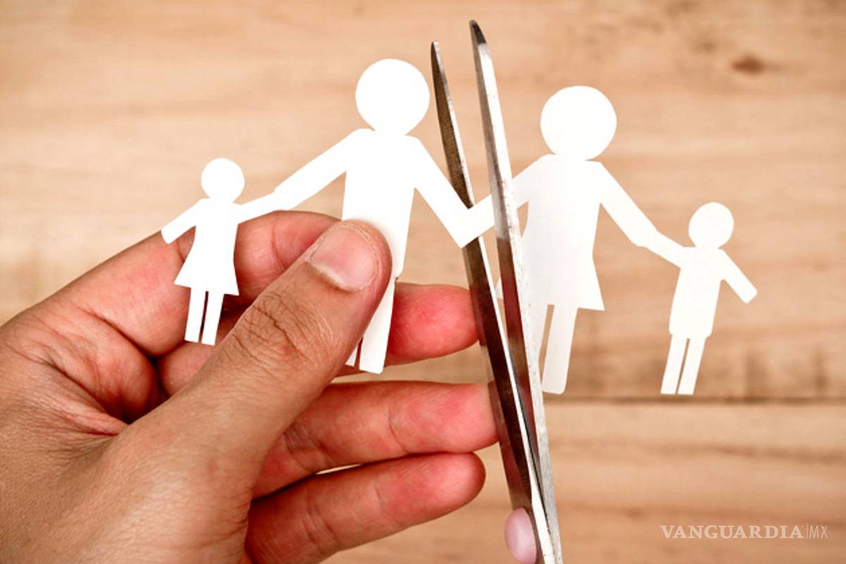 Divorcios aumentan y se reducen bodas; ellas lo piden más