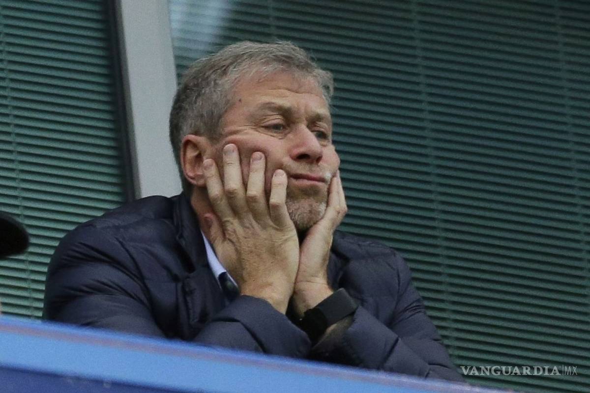 FIFA castiga al Chelsea con un año sin fichar jugadores pero, ¡tiene 41 jugadores en préstamo para quedarse sin refuerzos!