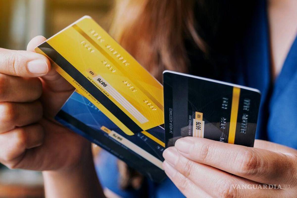 ¿Qué pasa si solo pagas el mínimo de tu tarjeta de crédito?... ¡Cuidado! el ‘dinero prestado’ será más caro en 2023 y 2024