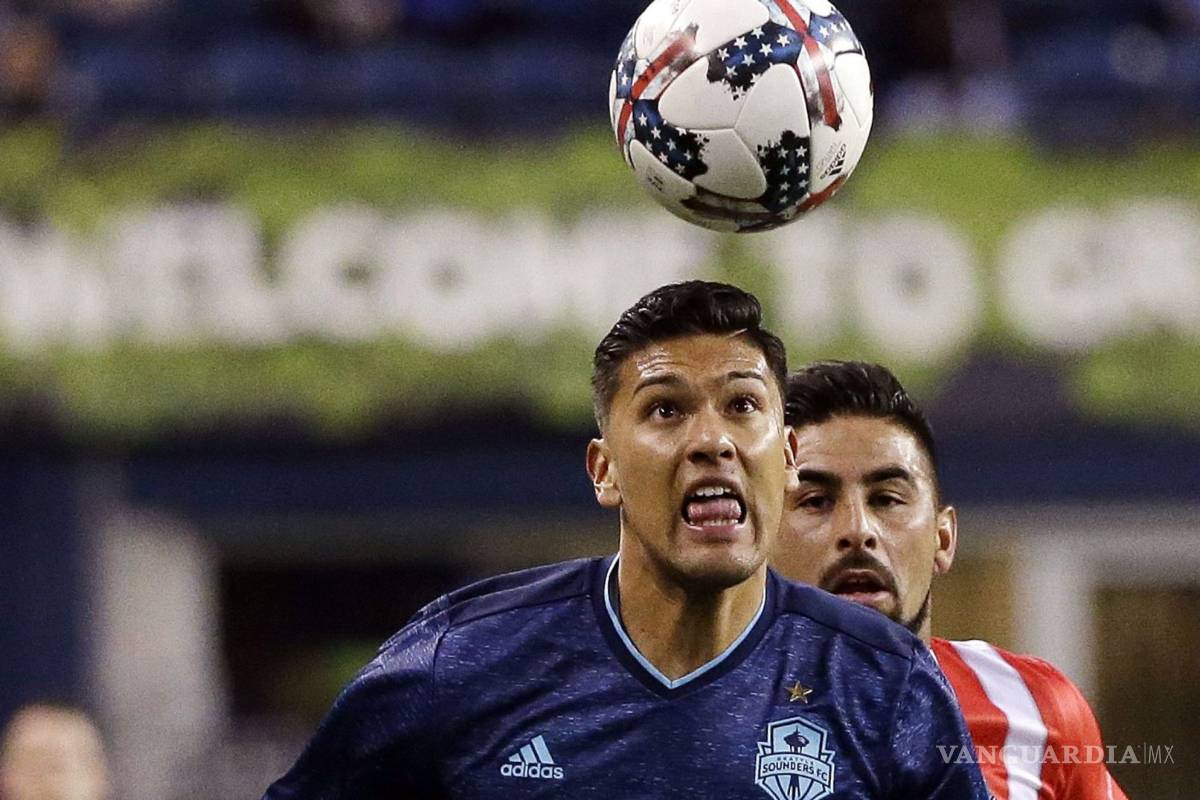 Una firma más y Tony Alfaro será nuevo refuerzo de las Chivas